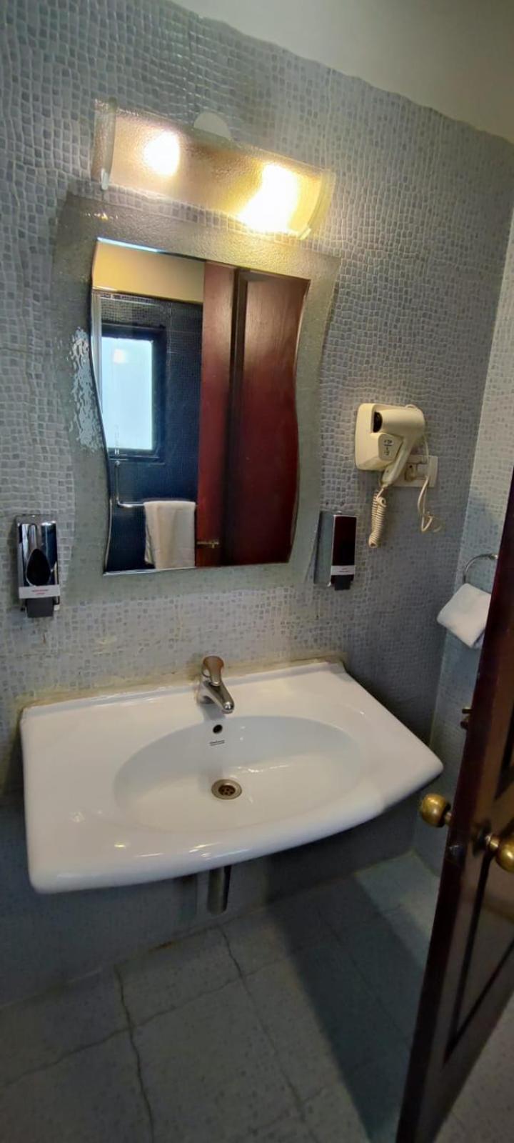 Shilton Suites Bangalore Extérieur photo